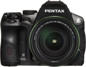 pentax k-30 16 mp cmos digital slr 18-135 wr lens kit black [international version, no warranty]