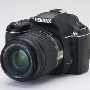 Pentax K-x 12.4 MP Digital SLR with 2.7-inch LCD and 18-55mm f/3.5-5.6 AL and 50-200mm f/4-5.6 ED Lenses (Black)