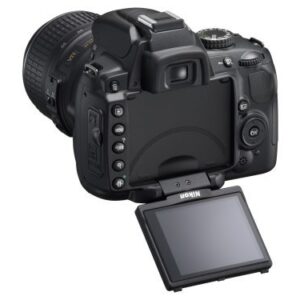 Nikon D7100 24.1 MP DX-Format CMOS Digital SLR with 18-55mm f/3.5-5.6G VR AF-S DX NIKKOR Zoom Lens