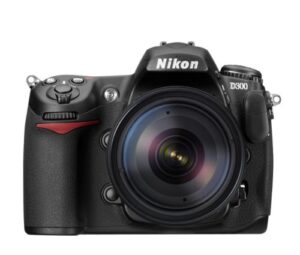 nikon d300 dx dslr camera with 18-200mm f/3.5-5.6g ed-if af-s nikkor zoom lens (old model)