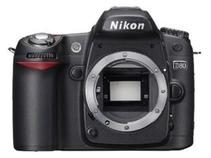 nikon d80 (body only) 10.2mp digital slr camera japan imports [international version, no warranty]