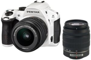 pentax k-30 weather-sealed 16mp cmos digital slr dual lens kit, 18-55mm and 50-200mm (white) (old model)