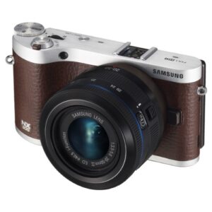 samsung nx300 20.3mp cmos smart wifi mirrorless digital camera with 20-50mm lens and 3.3″ amoled touch screen (brown)