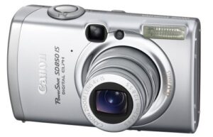 canon powershot sd850 is 8.0 mp digital elph camera with 4x optical image stabilized zoom (old model)