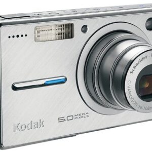 Kodak Easyshare V550 5 MP Digital Camera with 3xOptical Zoom (Silver)