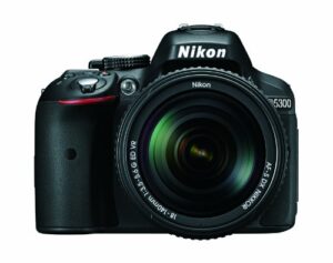nikon d5300 24.2 mp cmos digital slr camera with 18-140mm f/3.5-5.6g ed vr auto focus-s dx nikkor zoom lens (black)