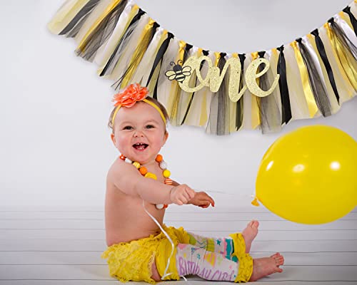 Bee Theme High Chair Banner - Baby First Birthday Party Banner - Smash Cake Photo Prop - 1st Birthday Photo Backdrop (Bee)