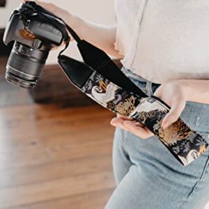 Art Tribute Black Camera Strap Crane Gold Foil Vintage Style For All DSLR Cameras. Embroidered, Universal Classic Neck & Shoulder Strap, Animal Pattern, Best Gift for Photographers Men & Women