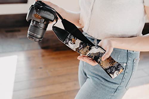 Art Tribute Black Camera Strap Crane Gold Foil Vintage Style For All DSLR Cameras. Embroidered, Universal Classic Neck & Shoulder Strap, Animal Pattern, Best Gift for Photographers Men & Women