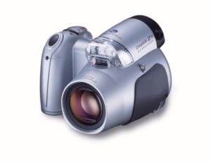 konica minolta dimage z10 3mp digital camera with 8x optical zoom