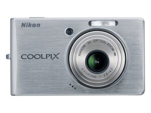 nikon coolpix s500 7mp digital camera with 3x optical vibration reduction zoom