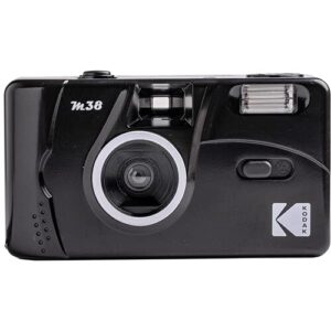 kodak m38 35mm film camera – focus free, powerful built-in flash, easy to use (starry black)