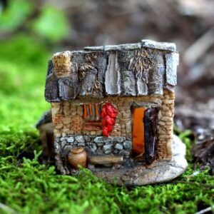 Top Collection Enchanted Story Garden and Terrarium Southern Style Fairy House Outdoor Decor with Light