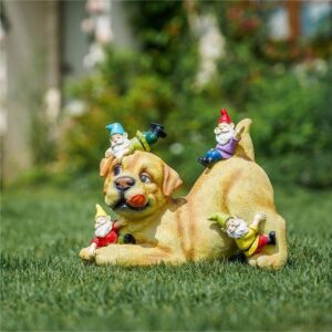 TERESA'S COLLECTIONS Dog and Gnome Garden Sculptures & Statues Outdoor, Funny Gnomes Garden Art Outdoor Decor Garden Gift Garden Decor for Outside Lawn Yard Patio Home Decoration 9 inch