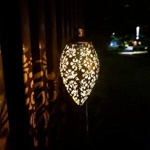 Hanging Solar Lights, Outdoor Solar Garden Lantern Retro Metal Yard Decor Solar LED Lamp Waterproof for Patio, Yard, Lawn, Pathway Decor