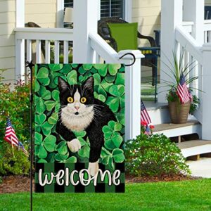 CMEGKE St. Patrick's Day Cat Garden Flag, St Patrick's Day Garden Flag, Green Shamrocks Cat Welcome Garden Flag Spring Summer Garden Flag Rustic Vertical Double Sided Burlap ST Patricks Day Holiday Party Farmhouse Yard Home Outside Decor 12.5 x 18 In