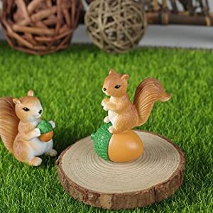 8Pcs Mini Squirrel Animal Figurines Garden Decor, Cute Fairy Garden Accessories Supplies, Miniature Character Toys Garden Statues Cake Toppers Decoration