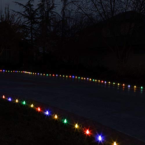 Holiday Lighting Outlet Christmas Light Stakes | Universal 5-Inch Outdoor Light Stakes for C9 or C7 Light Sockets | Improved Break-Resistant Design | for Use On Lawn or Pathway | Pack of 25