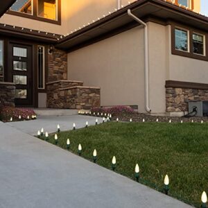 Holiday Lighting Outlet Christmas Light Stakes | Universal 5-Inch Outdoor Light Stakes for C9 or C7 Light Sockets | Improved Break-Resistant Design | for Use On Lawn or Pathway | Pack of 25