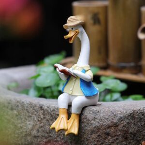 JARPSIRY 2 Pcs Sitting Couple Duck Garden Statues Outdoor Fence Decor Cute Resin Ducks Figurine Funny Goose Lovers Sculpture for Home Office Patio Lawn Yard Ornaments