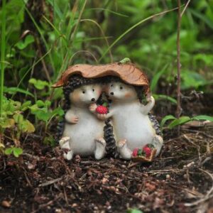 Top Collection Enchanted Story Fairy Garden Hedgehogs Sharing Outdoor Statue