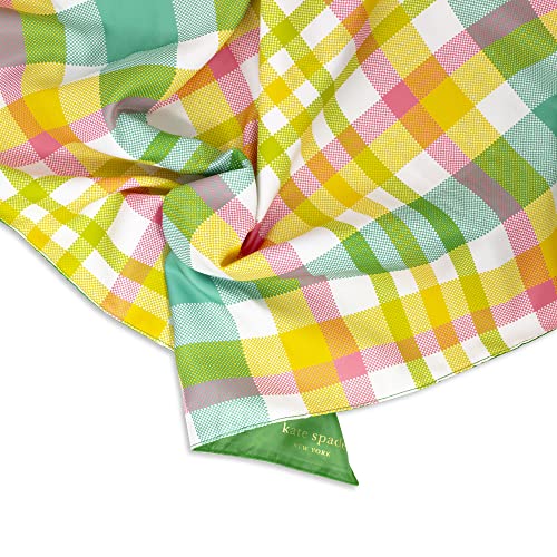 Kate Spade New York Foldable Picnic Blanket, Large Outdoor Blanket Fits Up to 4 Adults, Portable Blanket for Camping or Beach, Garden Plaid