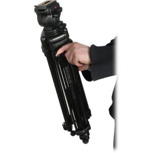 Magnus VT-4000 Tripod System with Fluid Head