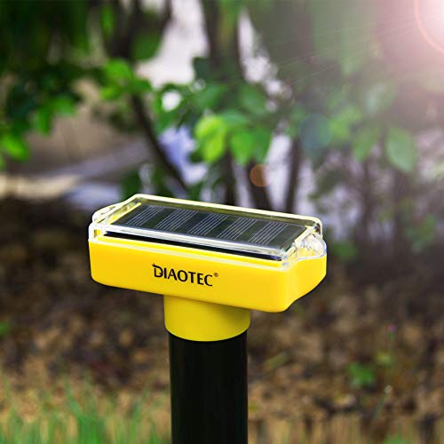 Diaotec Mole Repellents Solar Powered Groundhog Repellent Vole Repellent Outdoor Sonic Spike Pest Control to Keep Rodents Away from Your Lawn and Garden
