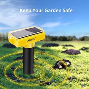 Diaotec Mole Repellents Solar Powered Groundhog Repellent Vole Repellent Outdoor Sonic Spike Pest Control to Keep Rodents Away from Your Lawn and Garden