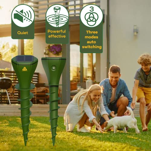 Mole Repellent Screw Solar Powered Outdoor Groundhog Deterrent Vibration Stakes Quiet Get Rid of Snake Vole Gopher Armadillo for Yard Lawns - No Noise Poison Kill Traps (Green 4pack)