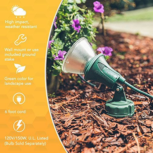 Woods Outdoor Floodlight Fixture With Stake (6-Feet cord, 120V, Green)