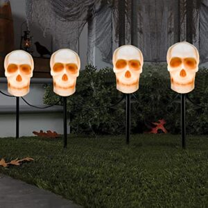 c7 halloween skull pathway stake lights, 7 ft halloween pathway string lights with 4 c7 bulbs, stake, halloween decorations driveway markers lights for outdoor holiday garden walkway party lighting
