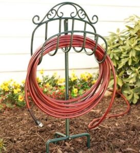 plow & hearth 51170-gr scroll wrought iron outdoor garden hose holder with ground stake, 15″ l x 7″ w x 37.5″ h, green