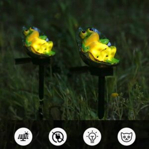 EZUME 2 Pack Frog Garden Solar Light Outdoor Decor, Cute Resin Animal Solar LED Light Waterproof with Stake, Ground Plug Solar Light for Garden, Lawn, Walkway, Patio, Yard Art Decoration