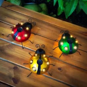 AMZSTAR Solar Outdoor Garden Light with Solar Lamp Ladybug Garden Decoration Metal Waterproof LED Garden Light, Garden Statue Lawn Ornament for Outdoor Garden Walkway Decoration (Red)