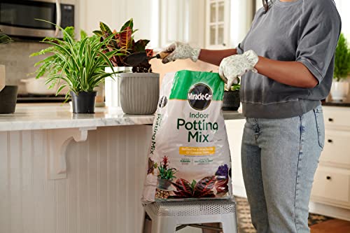 Miracle-Gro Indoor Potting Mix, 16 qt.