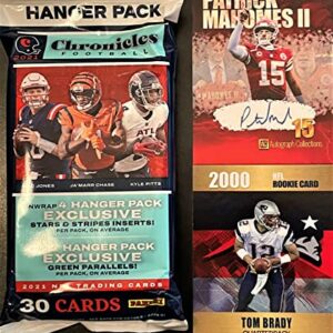 Brand New 2021 Panini CHRONICLES Football Card FACTORY SEALED HANGER Pack w/30 Cards! - 4 EXCLUSIVE Stars Stripes Inserts and 2 Green Parallels Per Pack! Plus Custom Mahomes and Brady Cards Shown