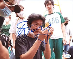 hwang dong-hyuk”squid game” creator autograph signed 8×10 photo acoa