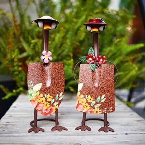 HONGLAND Metal Duck Garden Art,Shovels Ornaments Duck Garden Statues,Outdoor Couple Duck Garden Decor,Farmhouse Yard Lawn Christmas Decorations,Housewarming Garden Gift-2 Pack