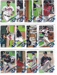 atlanta braves/complete 2021 topps baseball team set (series 1 and 2) with (25) cards. ****plus bonus cards: glavine/jones/justice****