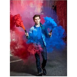 spider-man:this is not smoke cans homecoming (2017this is a photo) 8 inch by 10 inch photograph tom holland full body kn