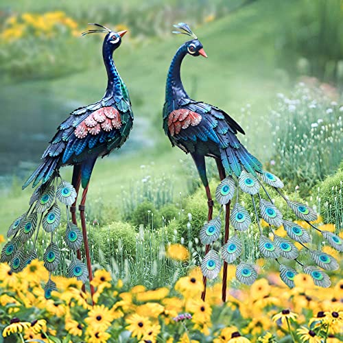 Chisheen Garden Decor Outdoor Statues, Metal Peacock Decor for Outside, Garden Art Sculptures Standing for Patio Yard Lawn Home Decorations, Set of 2