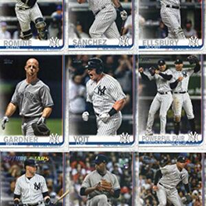 New York Yankees 2019 Topps Complete Mint Hand Collated 30 Card Team Set with 2 Different Aaron Judge Cards plus Gary Sanchez and Others