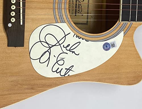 Reba McEntire Signed Autographed Full Size Acoustic Guitar Country Beckett COA