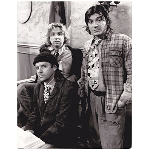 Newhart William Sanderson as Larry with Tony Papenfuss as Darryl and John Voldstad as Darryl 8 x 10 Inch Photo