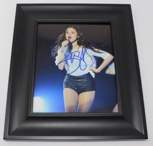 selena gomez sexy stars dance hand signed autographed 8×10 glossy photo gallery framed loa