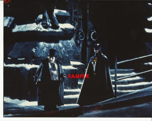 Batman Returns with the Penguin Oswald Danny DeVito and Michael Keaton as Batman 8x10 Photo