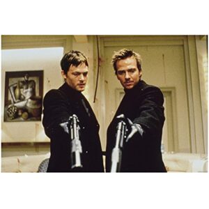 the boondock saints (1999) 8 inch x10 inch photo sean patrick flanery & norman reedus dressed in black holding guns kn