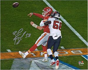 shaq barrett tampa bay buccaneers super bowl lv champions autographed 8″ x 10″ super bowl lv action photograph – autographed nfl photos