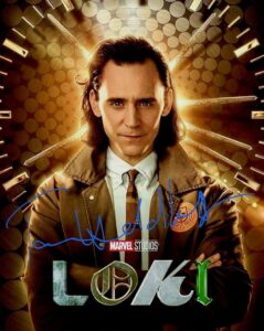 tom hiddleston loki in person signed photo
